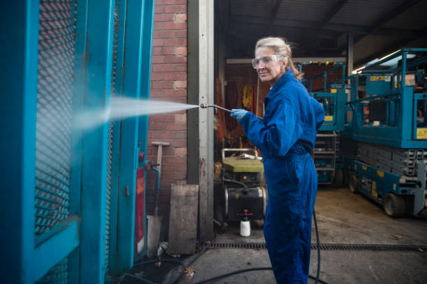 Best Warehouse Cleaning  in White Cloud, MI